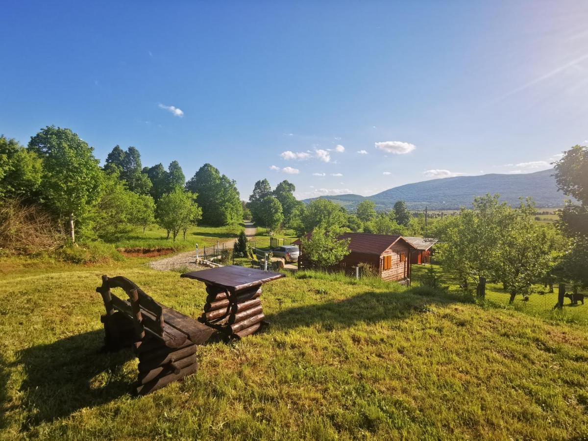 Cottage La Sierra With Jacuzzi Кореница Екстериор снимка