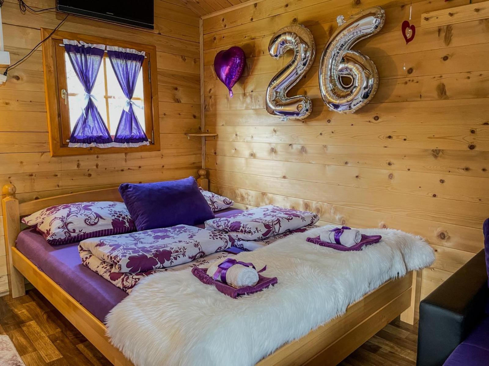 Cottage La Sierra With Jacuzzi Кореница Екстериор снимка
