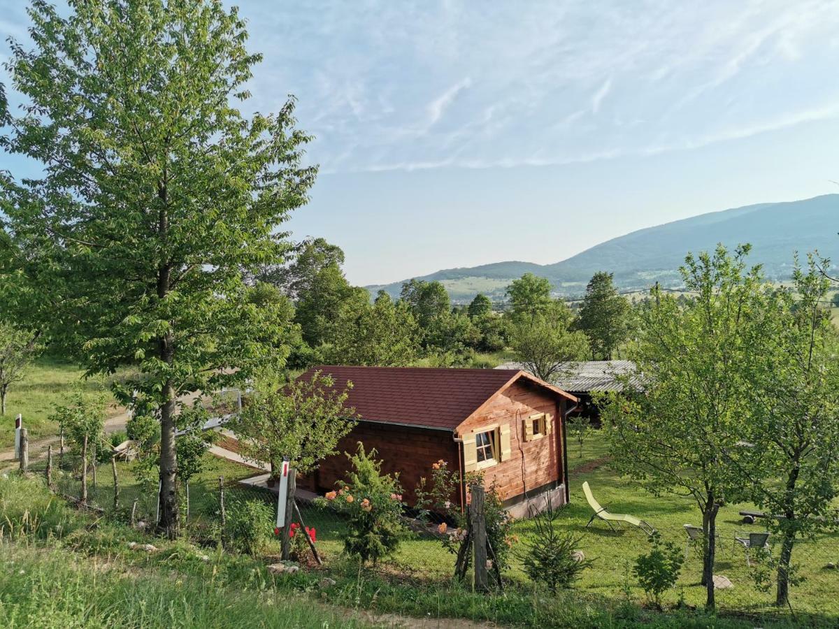 Cottage La Sierra With Jacuzzi Кореница Екстериор снимка